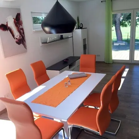 Poggenhof West Requits Apartment *