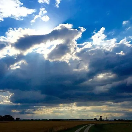 Poggenhof West Requits דירה שאפרודה